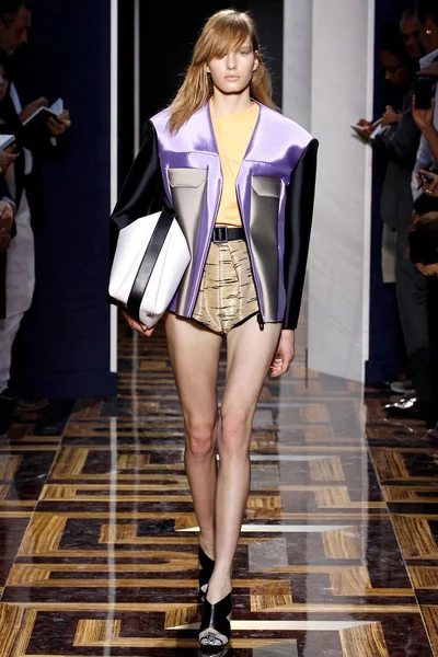 Look 2